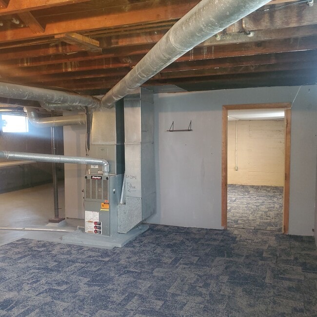 Building Photo - 1610 Columbia Ave