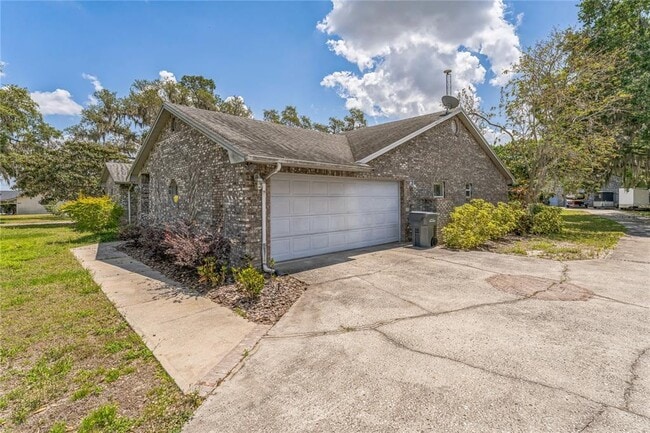 Building Photo - 404 Anderson Dr
