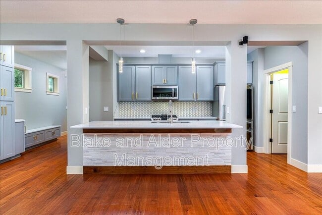 Building Photo - 7981 SW Kelso Ct