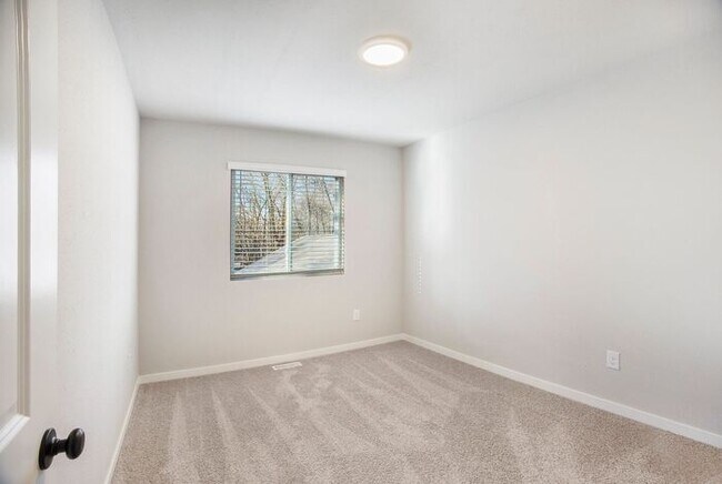 Building Photo - 1113 N 9th St