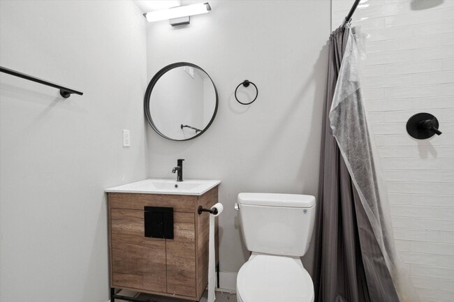 Building Photo - 1618 N Sydenham St