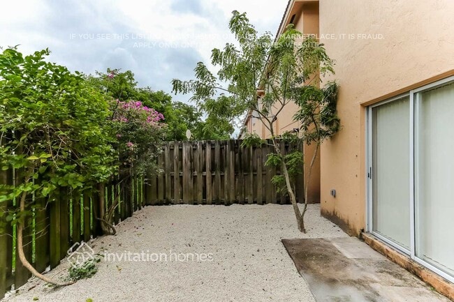 Building Photo - 16261 SW 58th Terrace