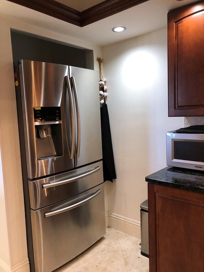 Building Photo - 3610 S Ocean Blvd