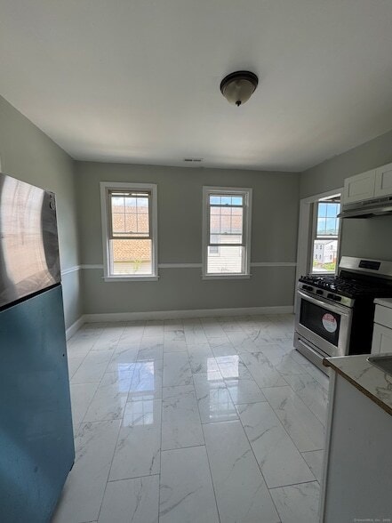 Building Photo - 63 Lombard St