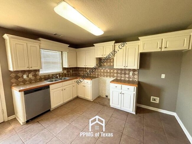 Building Photo - 2808 Browning Cove