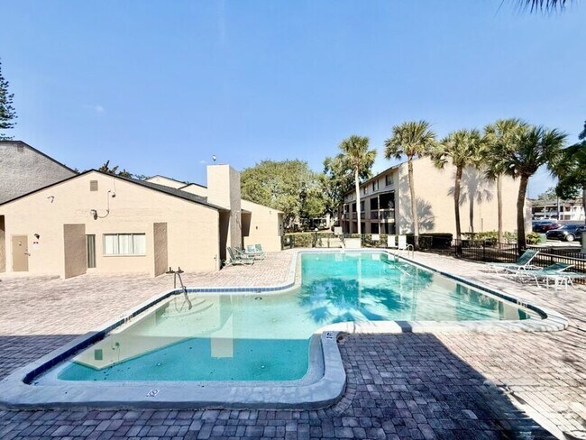 Building Photo - 7517 Pitch Pine Cir