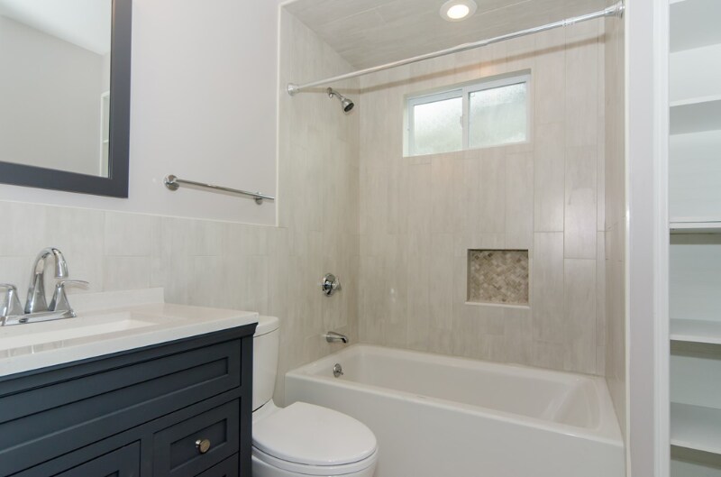 Building Photo - 700 Belmont St