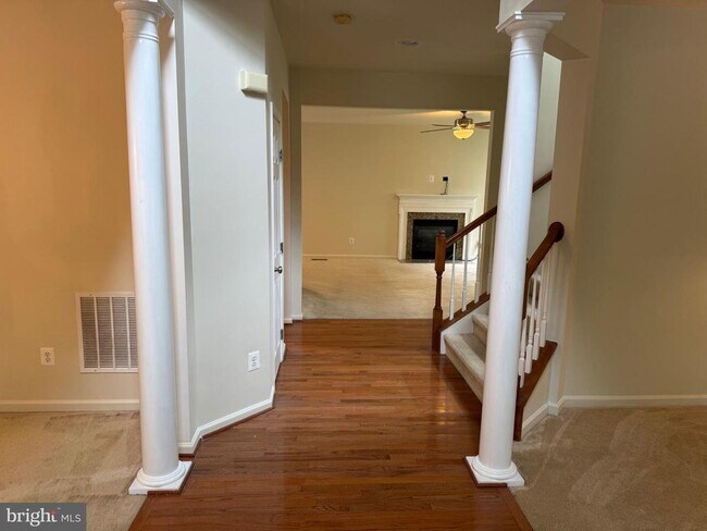 Building Photo - 12489 Pfitzner Ct