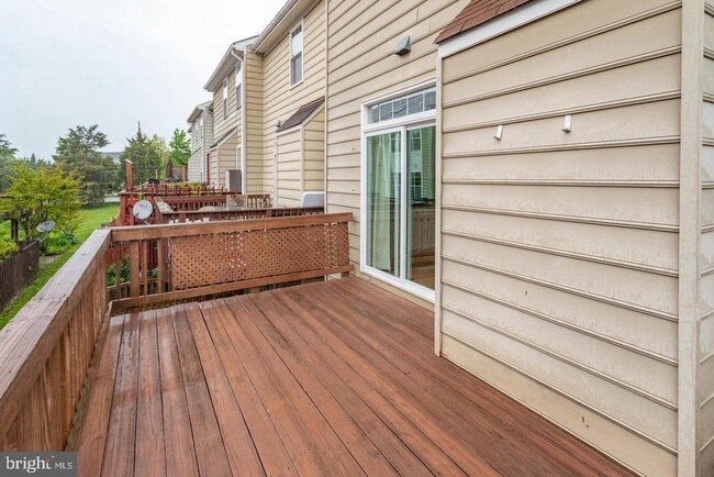 Building Photo - 938 Herons Run Ln