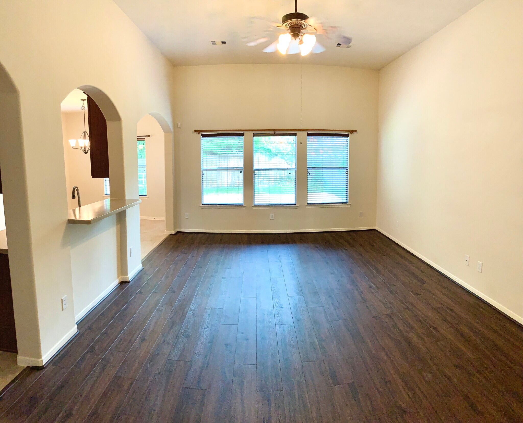 Living Room - 8922 Parlin Ridge Dr