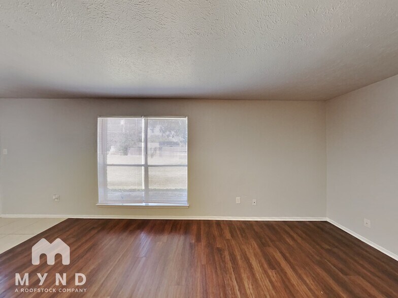 Building Photo - 7145 Romford Way