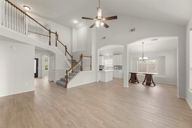 Building Photo - 20211 Black Canyon Dr