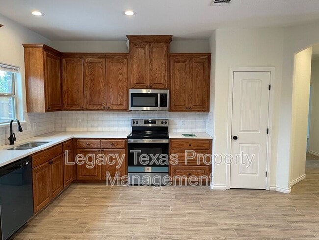 Building Photo - 2319 CR 704