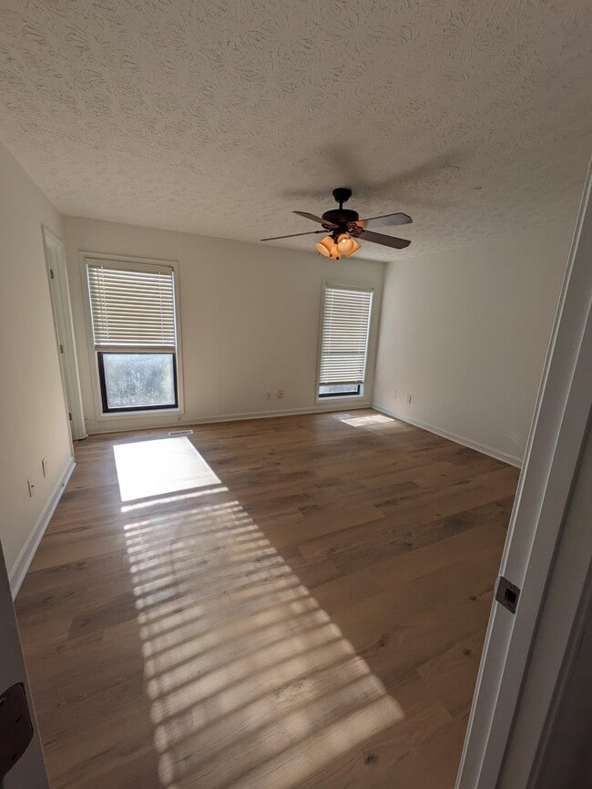 Building Photo - 810 Allatoona Crest
