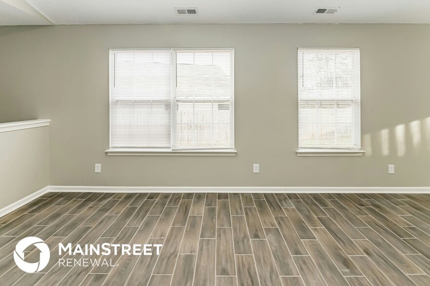 Building Photo - 2889 Signal Ct SW