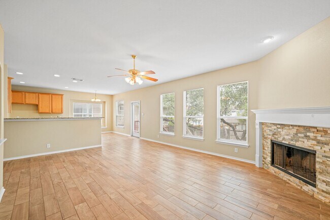 Building Photo - 137 Red Hawk Ridge