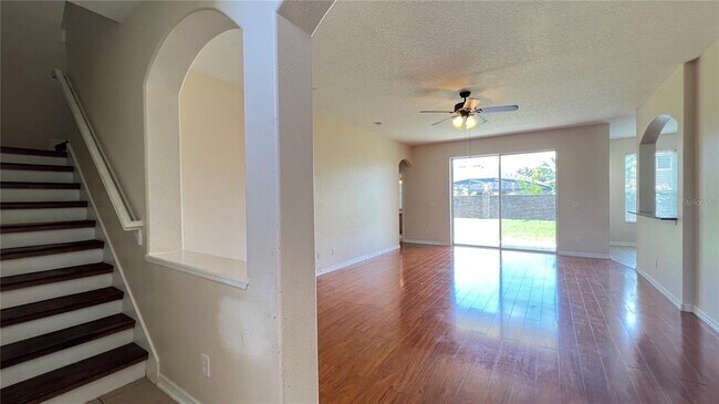 Building Photo - 806 Lost Grove Cir