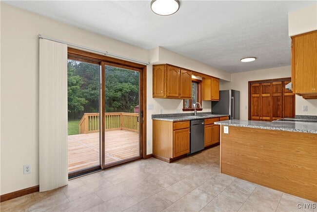 Building Photo - 7537 Rickmeyer Rd