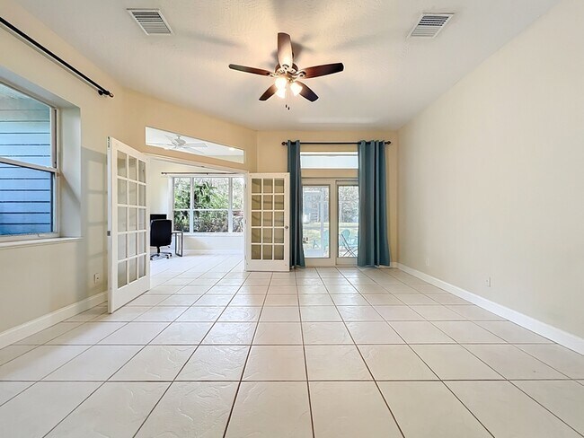 Building Photo - 4361 Davidia Dr