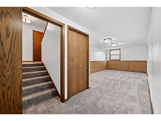 Building Photo - 91 Egret Blvd NW