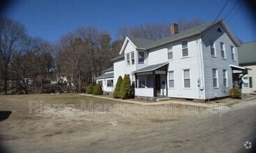 Building Photo - 11 1/2 Perkins Court