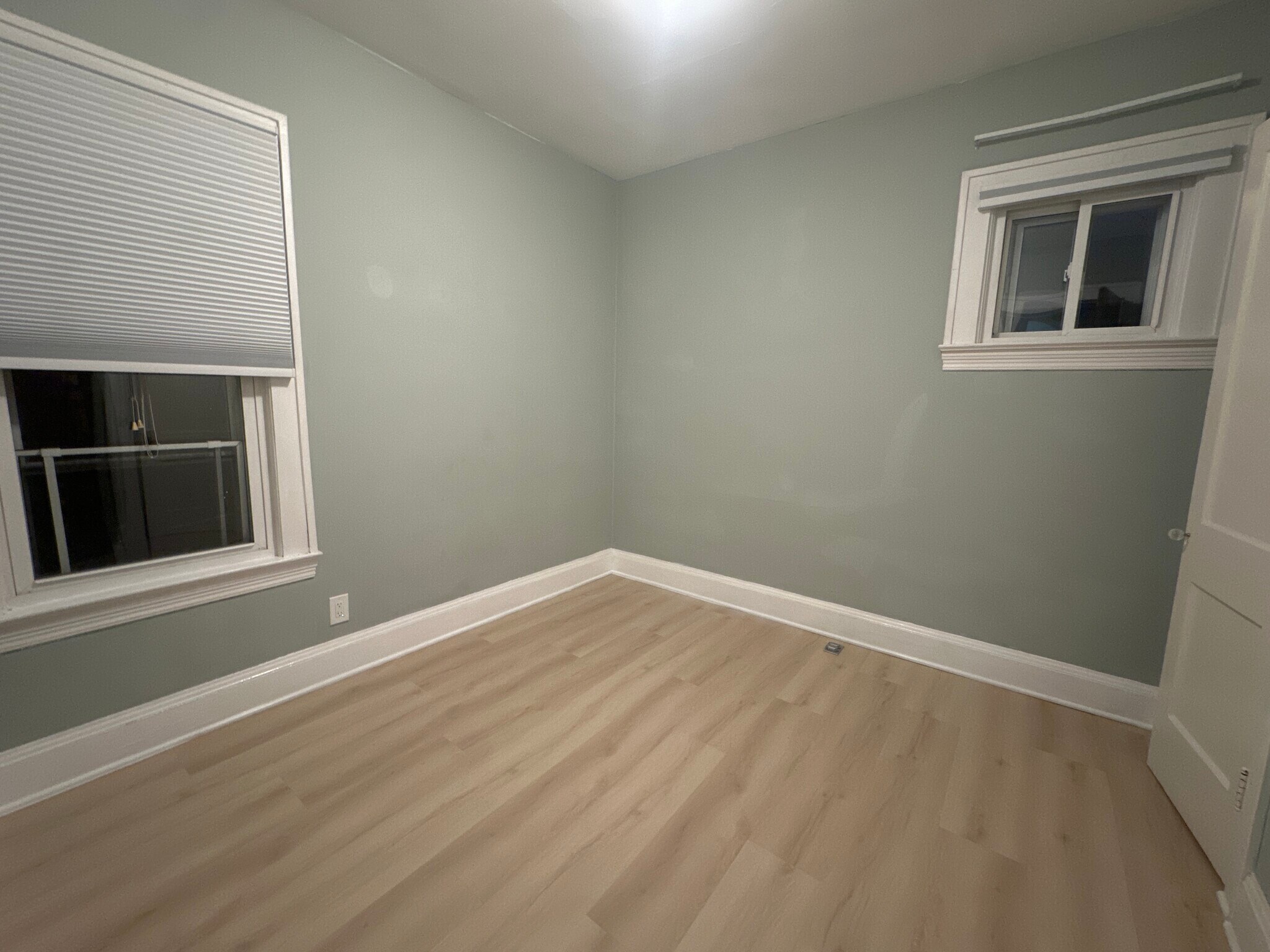 Building Photo - 9205 Clifton Blvd