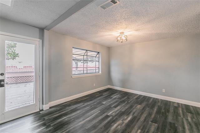 Building Photo - 3608 Hilltop Cir