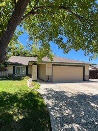 Building Photo - 1522 Rhododendron Dr