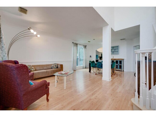 Building Photo - 4032 Dominion Cove