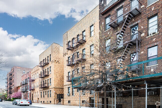 Building Photo - 3525 29th St