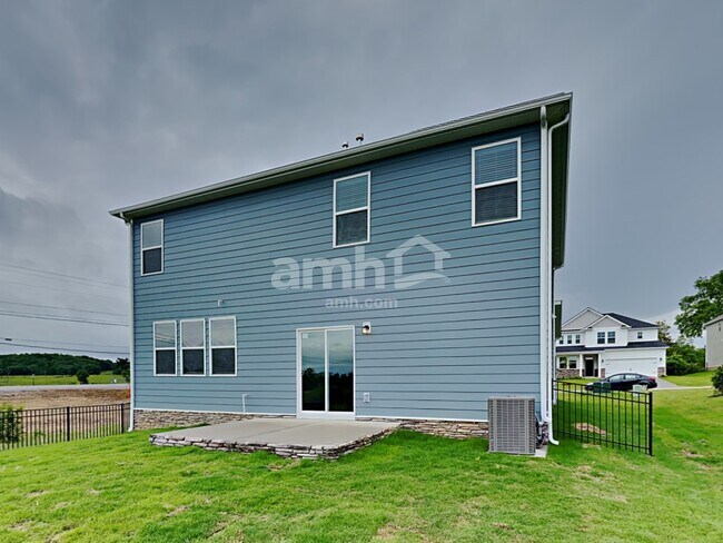 Building Photo - 1100 Amberly Wy