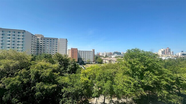 Building Photo - 2780 NE 183rd St