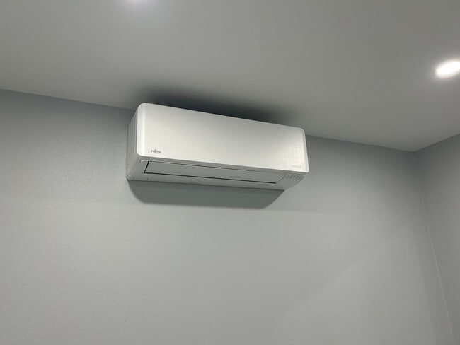 Building Photo - 1027 Mokapu Blvd