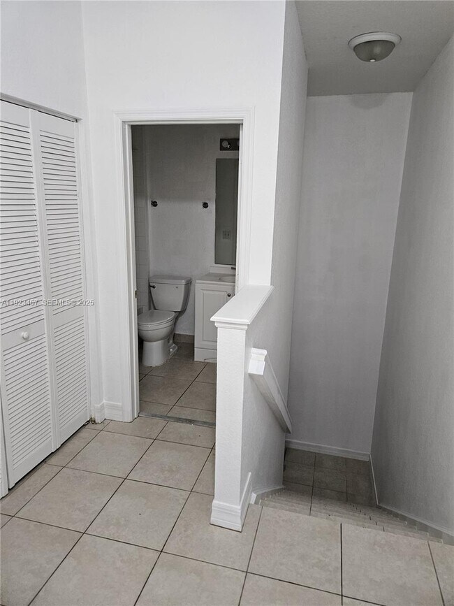 Building Photo - 44 SE Sedona Cir