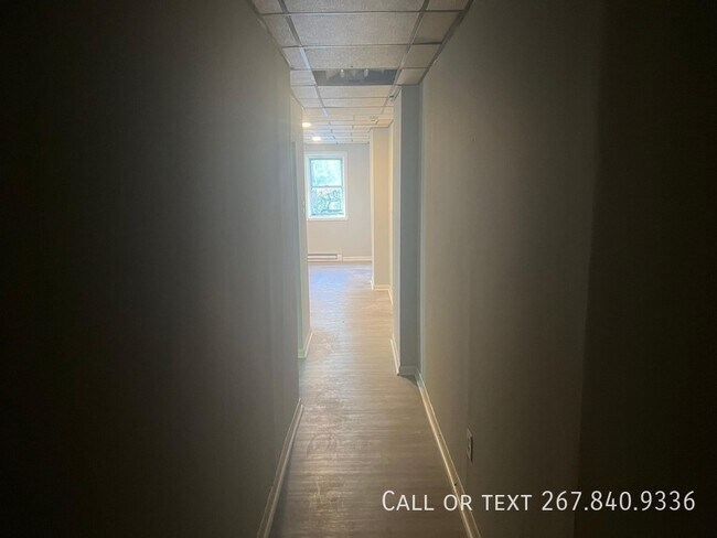 Building Photo - 2729 W 3rd St