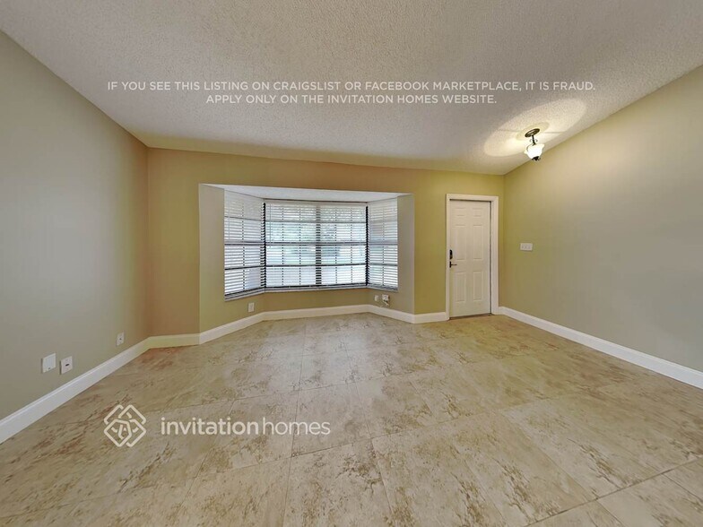 Building Photo - 8855 NW 47th Dr