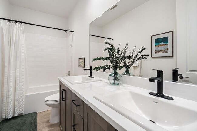 Building Photo - 81887 Via Encinitas