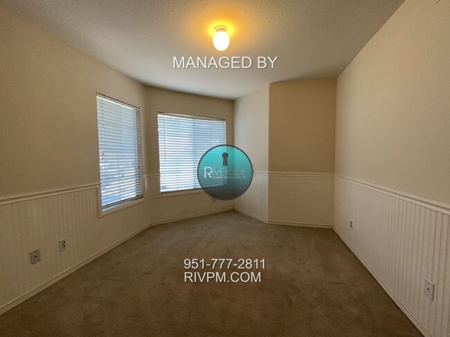 Building Photo - DREAM RENTAL POOL HOME IN RIALTO!!