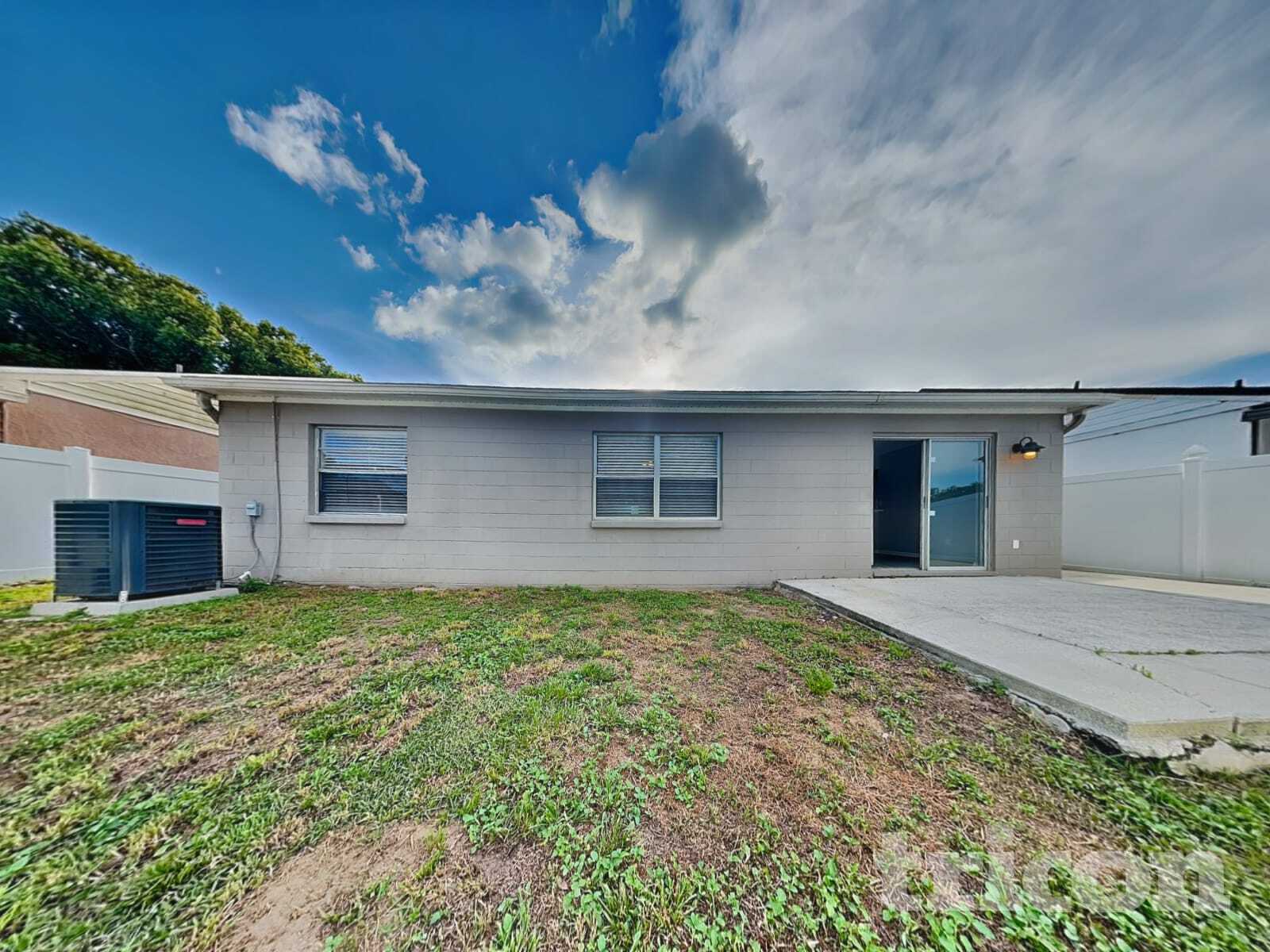 Building Photo - 309 Regal Park Dr