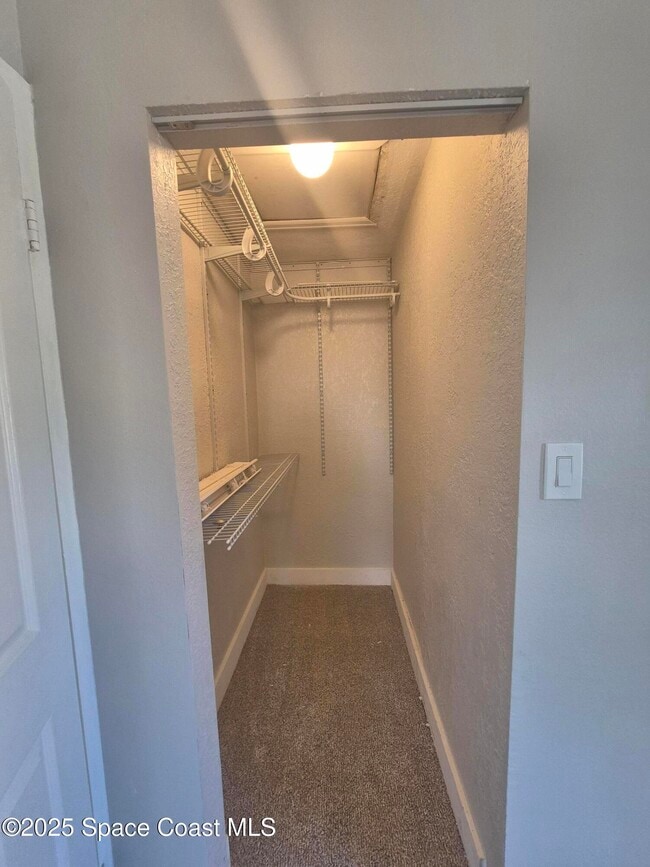 Building Photo - 58 Moore Ave