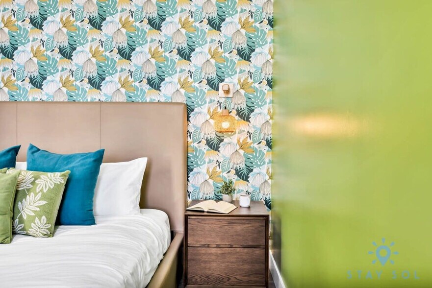 Building Photo - 777 N Ocean Dr