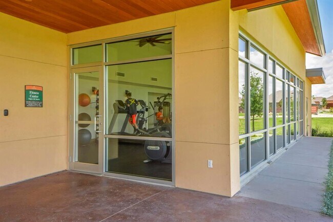 Building Photo - 540 Blue Agave Ln