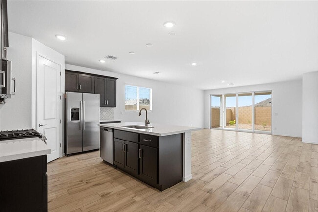 Building Photo - 25520 N 75th Ln