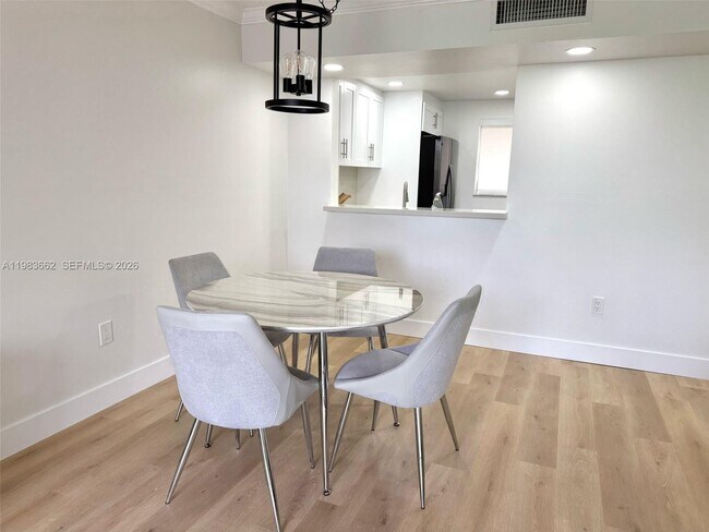 Building Photo - 8075 SW 107th Ave