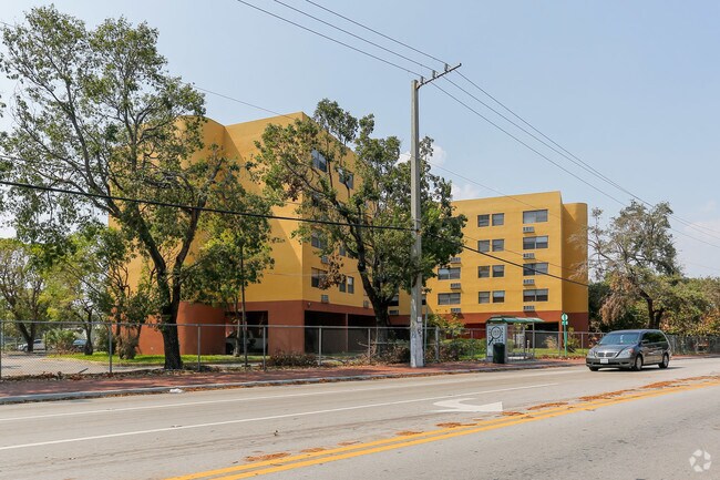 Primary Photo - 154 SW 17th Ave