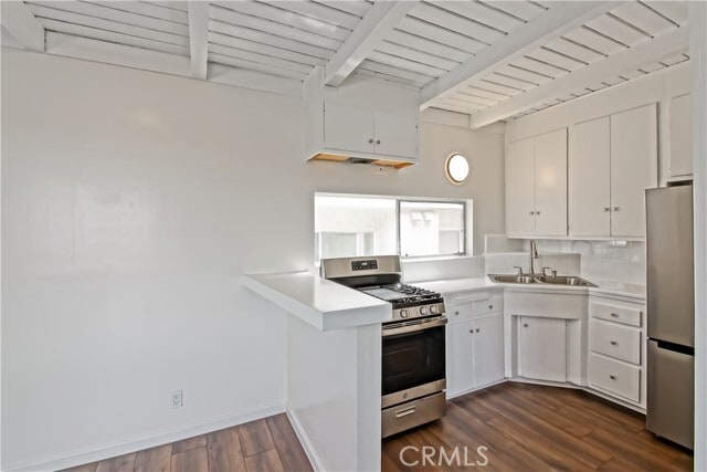 Building Photo - 440 Rosecrans Ave