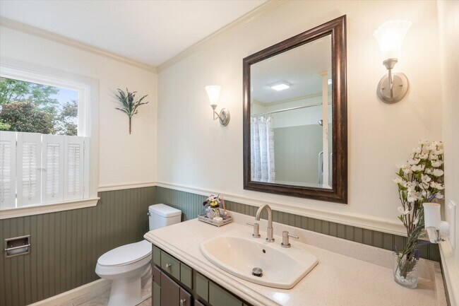 Building Photo - House and Workshop