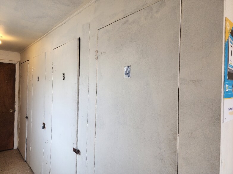 Building Photo - 4223 Forrest Hill Rd