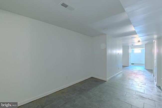 Building Photo - 5512 Locust St