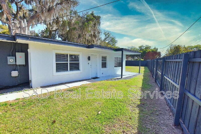 Building Photo - 3032 Spirit Lake Dr